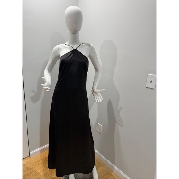 Commense Hold My Pearls Open Back Satin
Long Dress Black size S - Picture 3 of 5